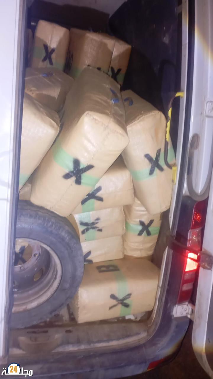 الدرك الملكي بالجديدة… مطاردة على الطريق السيار تنتهي بحجز شحنة كبيرة من الشيرا وتوقيف سائقها بالشعيبات