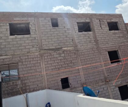 حي مبروكة بسطات.. نوافذ على “الفوضى” وشكاية تضع أعوان السلطة تحت مجهر المساءلة