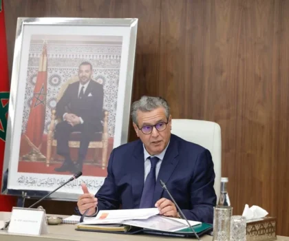 عودة المغرب إلى اعتماد الساعة القانونية (غرينتش)