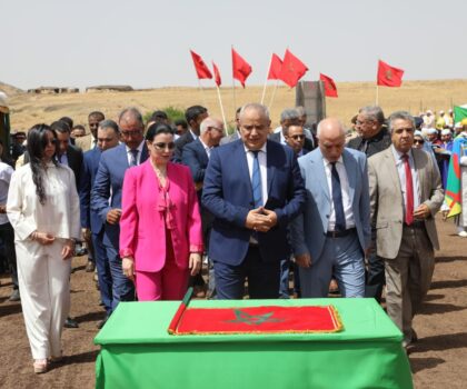 عامل إقليم خنيفرة يعطي انطلاقة مشاريع طرقية وإنارة عمومية بأجلموس بكلفة تناهز 19 مليون درهم