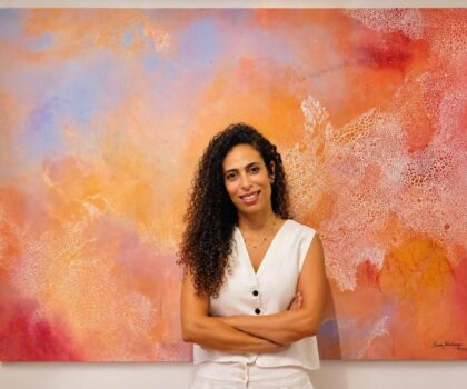 سارة أحلالوم أميرة تتألق في سماء الفن التشكيلي بإبداعاتها المتفردة