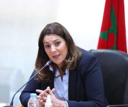 مستشار بمجلس مقاطعة اسباتة يغير القميص السياسي ويتمسك بالمنصب.. من يحسم في هذه المهزلة؟
