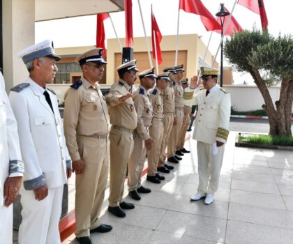 عامل إقليم الرحامنة يترأس مراسم تحية العلم الوطني احتفاءً بالذكرى الـ27 لعيد العرش المجيد