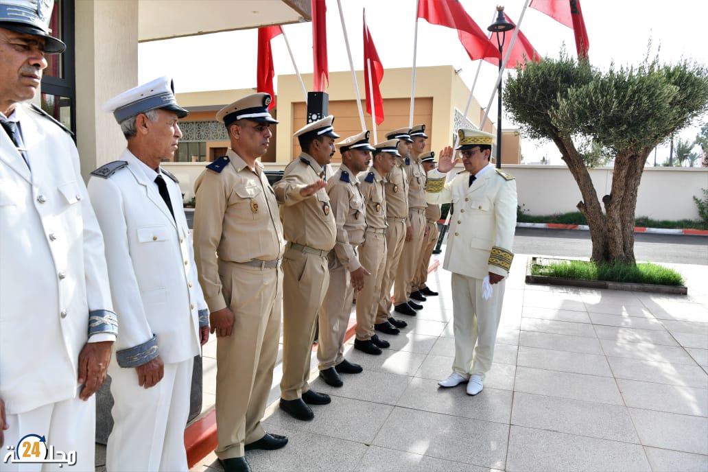 عامل إقليم الرحامنة يترأس مراسم تحية العلم الوطني احتفاءً بالذكرى الـ27 لعيد العرش المجيد