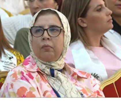 رسمياً.. الدكتورة خديجة نظيف تطوي صفحة “الوردة” وتظهر لأول مرة ضمن أنشطة حزب الزيتونة بحضور الأمين العام