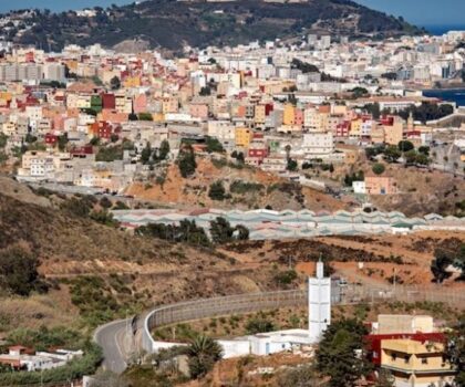 أزمة سبتة ومليلية ومفارقة جبل طارق.. إلى متى يستمر نزيف الجرح المغربي؟