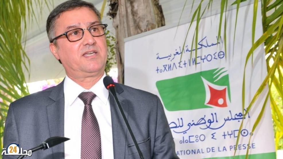 يونس مجاهد ينتقد هجانة المجلس الوطني للصحافة.. مراجعة نقدية أم تناقض بعد مغادرة المنصب؟