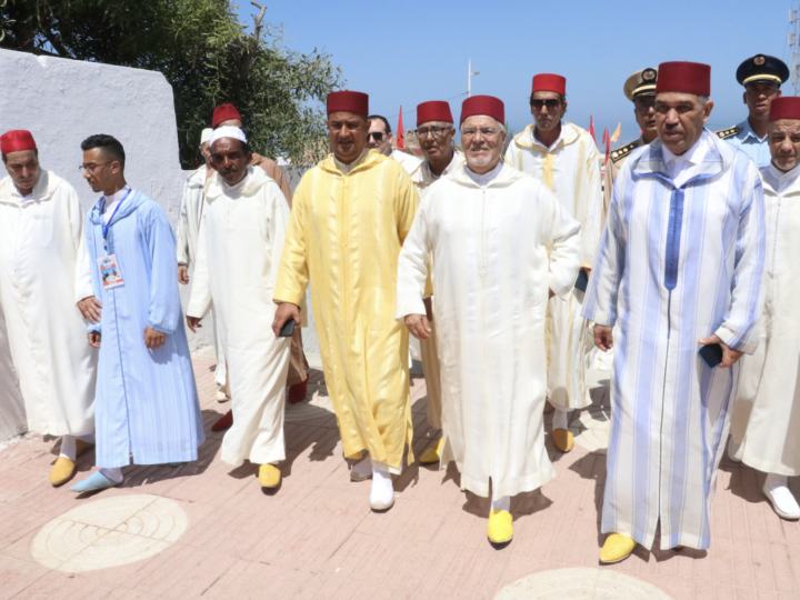 لجنة الحجابة الملكية تسلم هبات ملكية بمناسبة موسم مولاي عبد الله أمغار بالجديدة