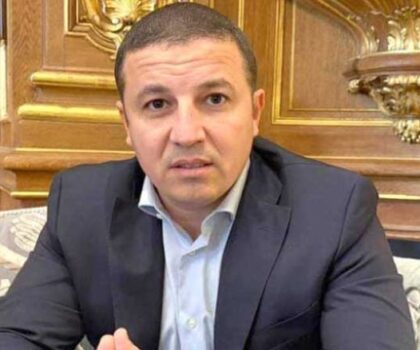القضاء الإسباني يرفض الإفراج عن رجل الأعمال الجزائري أيوب عيسيو ويبقيه رهن الحبس الاحتياطي