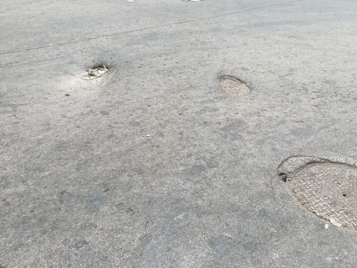 صمت يفاقم الخطر.. هل تنتظر جماعة سطات وقوع كارثة بزنقة الذهبية للتدخل؟