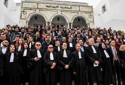 هيئة المحامين بالمغرب تصعّد لهجتها: استمرار التوقف عن الخدمات ودعوة إلى اجتماع استثنائي بالرباط