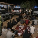 عاجل.. الدرك الملكي بأولاد فرج يداهم وكراً للقمار ويوقف حوالي 20 شخصاً