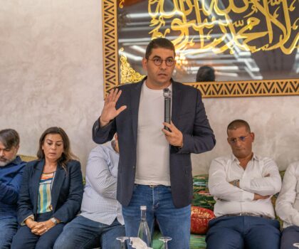 بنسعيد من سيدي بنور: “لا نتهرب من المسؤولية ولا نقل العام زين والتحدي الكبير هو مايبقاش غلاء الأسعار “