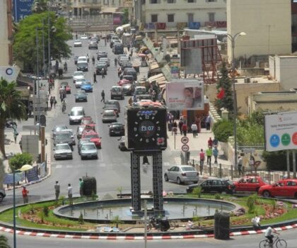 خريبكة : عندما تمتطي السلطة الحصان… من يمسك اللجام؟ قبل أن تُفتح صناديق الاقتراع في 23 شتنبر، يبدو أن هناك من قرر فتح الإسطبل أولا!