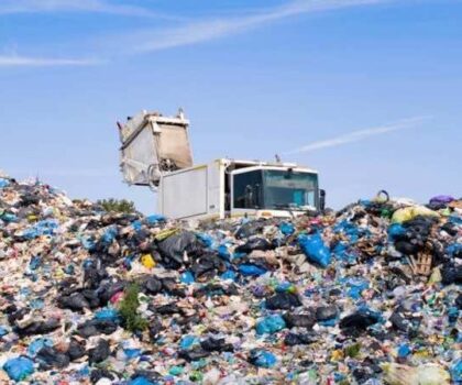 مشروع ضخم بمليار ونصف دولار يحول نفايات الدار البيضاء إلى طاقة كهربائية بمديونة