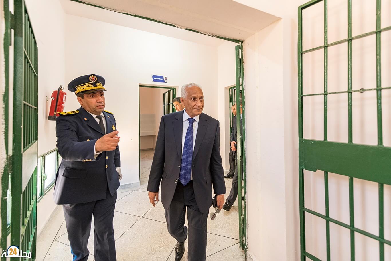 إدارة السجون تقاضي صاحب سوابق ينتحل صفة حقوقي بتهمة التشهير ونشر ادعاءات كاذبة