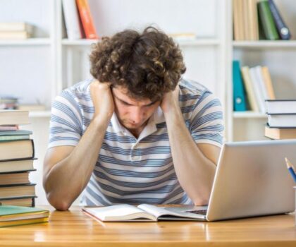 خبراء يحذرون من  إرهاق اتخاذ القرار  ويوصون بتبسيط الروتين اليومي