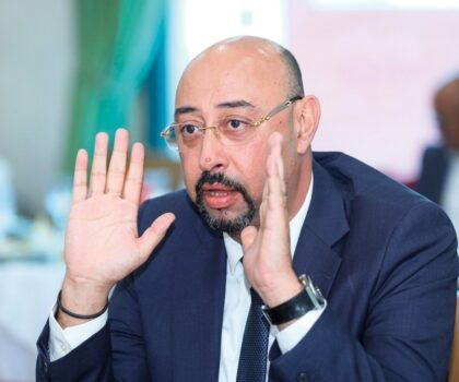تطورات مدوية بطنجة.. وضع عمدة المدينة منير الليموري تحت الحراسة النظرية في قضية تزوير أوراق التصويت بمدرسة القدس