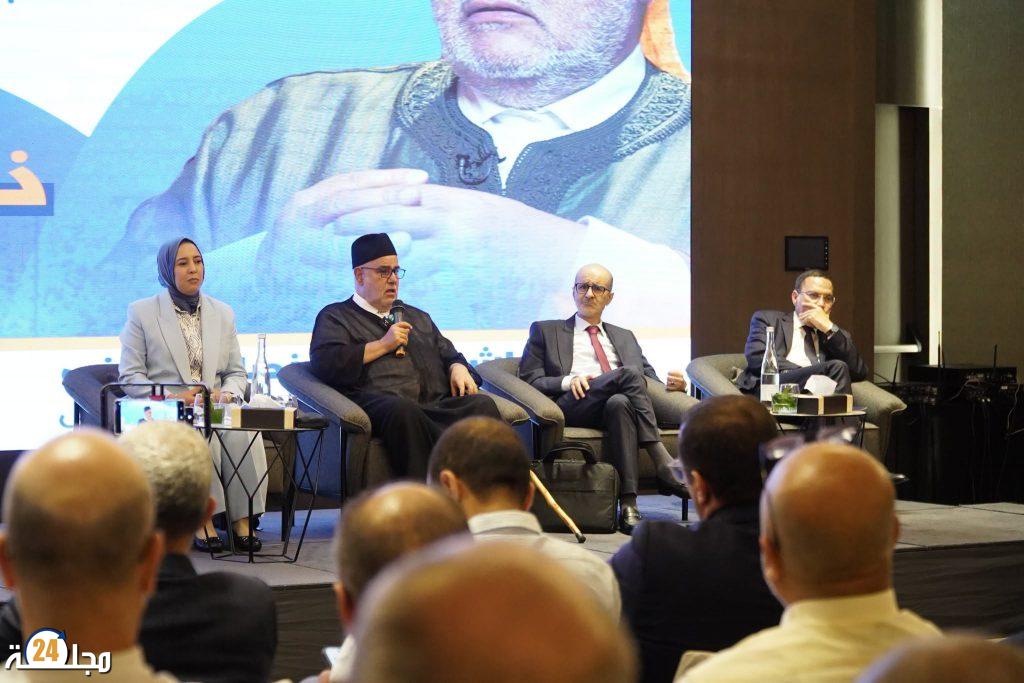 بنكيران يهاجم أخنوش وينتقد وعود 5000 درهم.. ويؤكد: الحكومة في المغرب لا تحكم بشكل مطلق