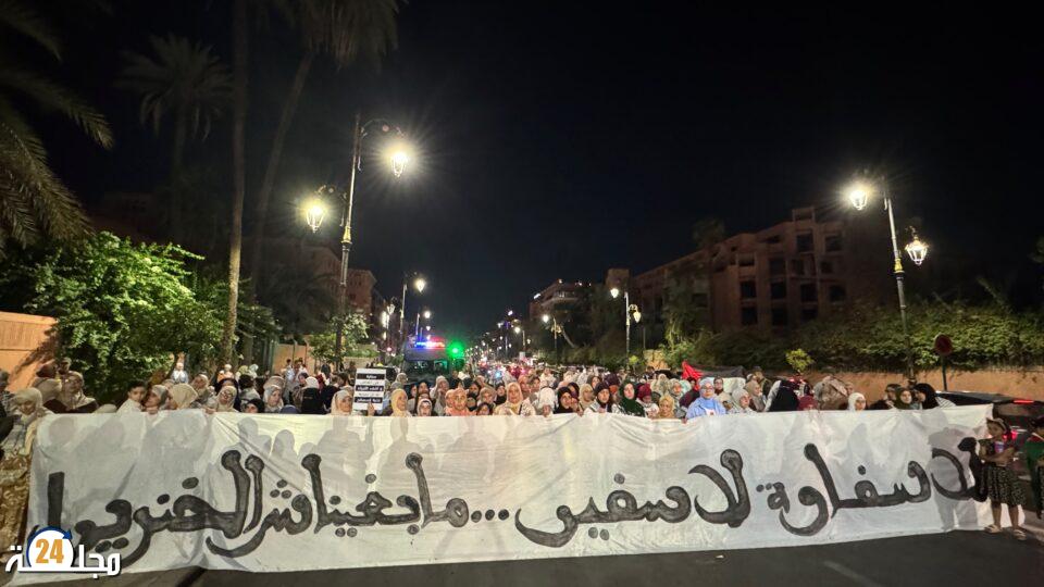 إحتجاجات في 45 مدينة مغربية رفضا لإقامة سفارة إسرائيلية