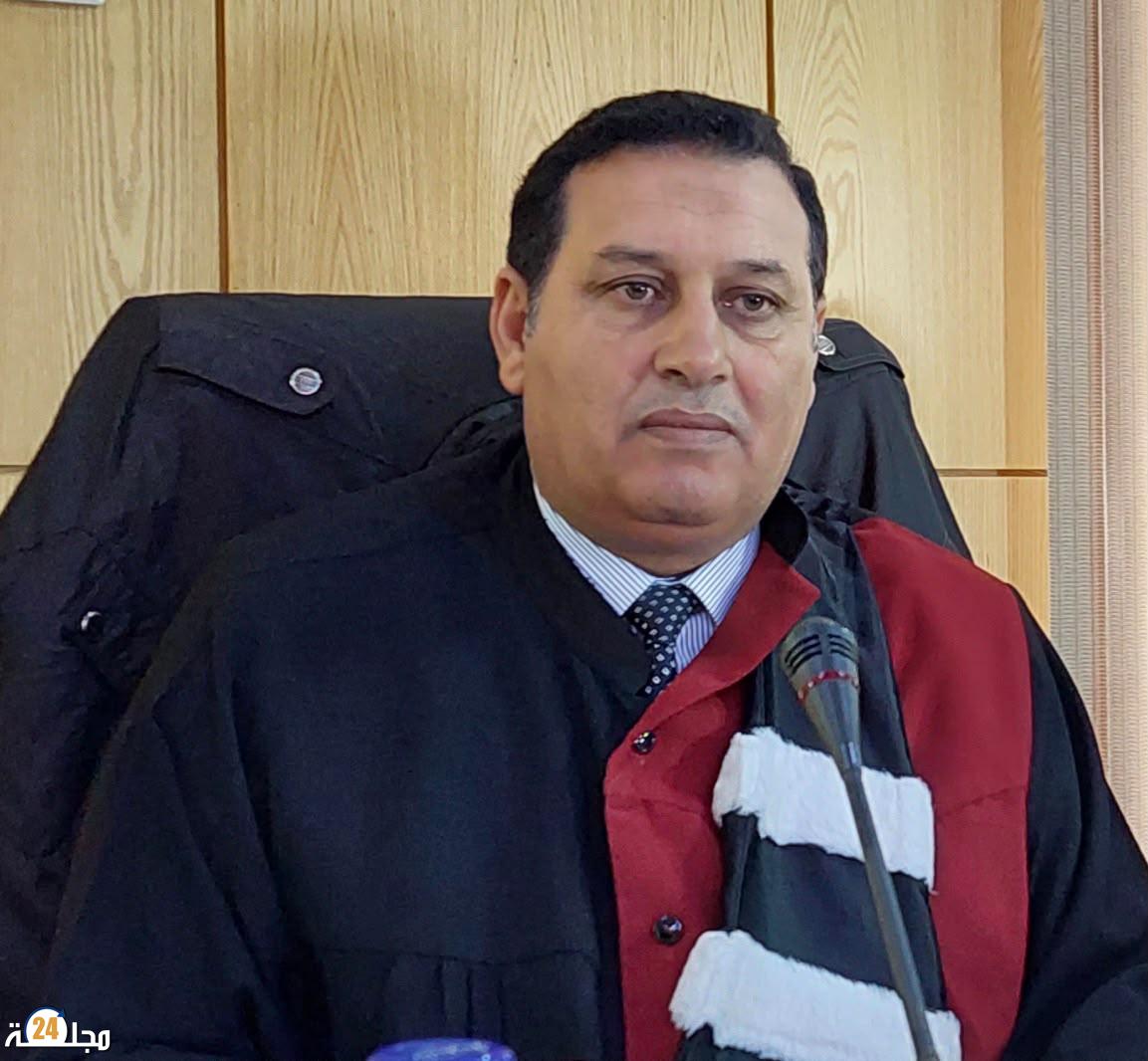 الملكية الدستورية المغربية بين الشرعية التاريخية وشرعية التوازن: نحو نظرية التحكيم الدستوري”