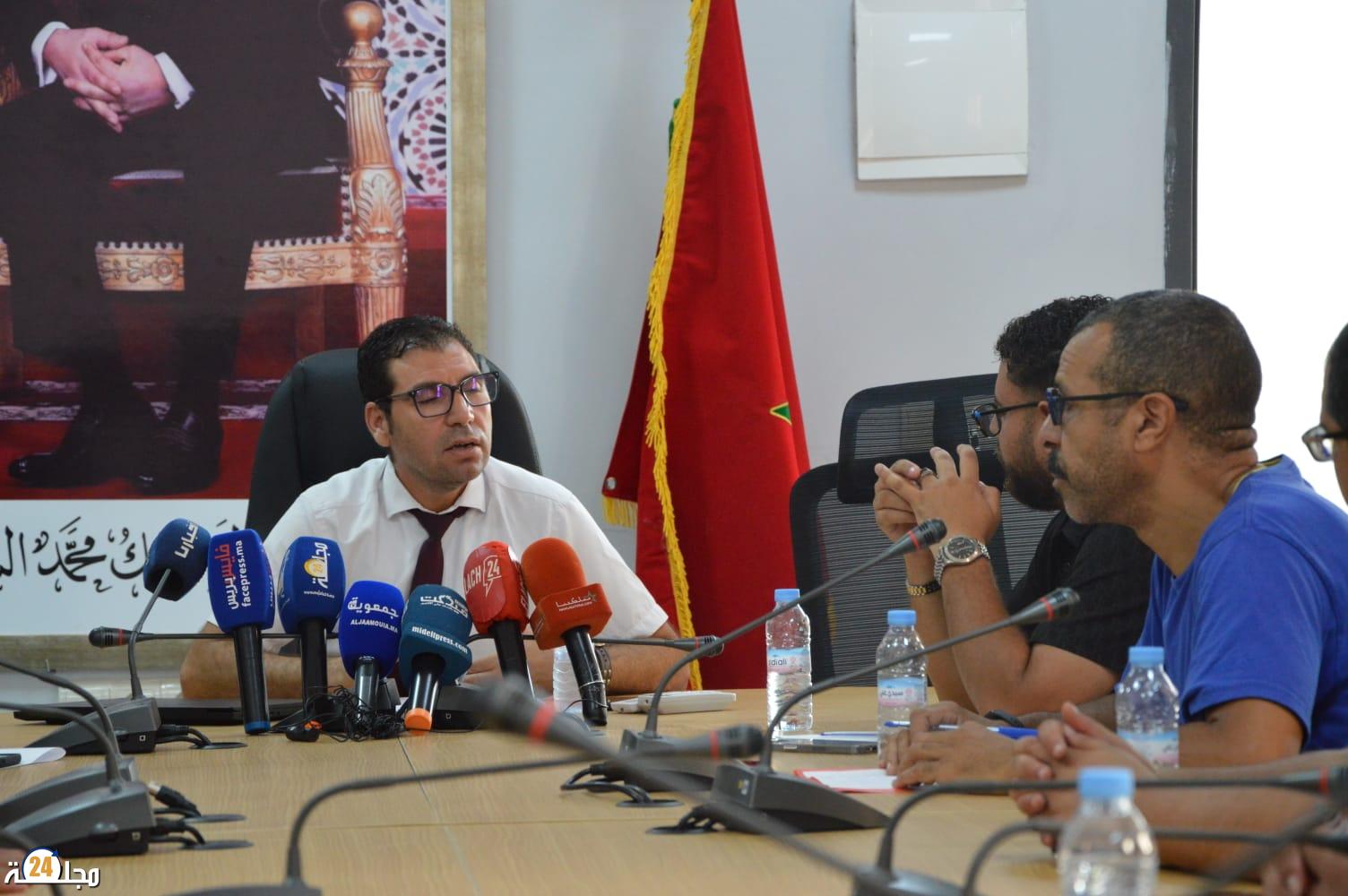 المدير الإقليمي لوزارة التربية الوطنية بميدلت يفتح أبواب المديرية للإعلام.. لقاء تواصلي يرسم ملامح مرحلة جديدة من الانفتاح والشفافية