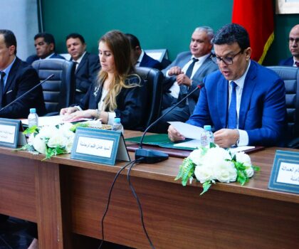 عامل إقليم الرحامنة يلتقي وكلاء اللوائح و ممثلي الهيئات السياسية للتأكيد على تخليق العملية الانتخابية