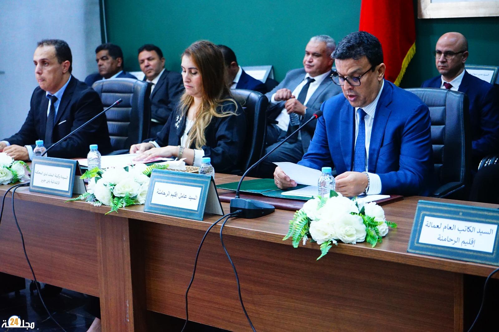 عامل إقليم الرحامنة يلتقي وكلاء اللوائح و ممثلي الهيئات السياسية للتأكيد على تخليق العملية الانتخابية
