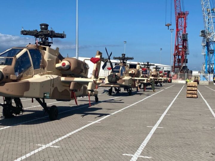 الدفعة الثالثة من مروحيات أباتشي المغربية تبدأ رحلة العبور من أمريكا