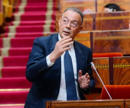 إعفاء الأجور الأقل من 10 آلاف درهم من الضريبة وزيادة 500 درهم شهرياً في مشروع مالية 2027