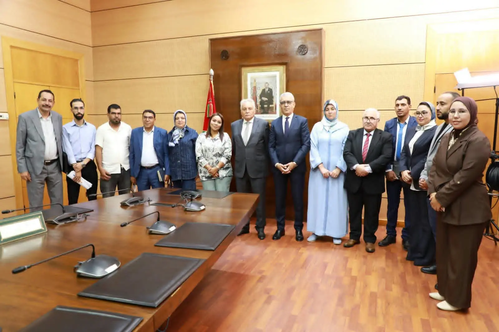 بنعبد الله والهشومي يدشنان مسارهما الوزاري بلقاء النقابات التعليمية لفتح ملف التعليم الأولي وأوضاع المربيات