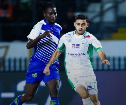 الرجاء الرياضي يتأهل إلى دور مجموعات كأس الكونفدرالية بثنائية قاتلة أمام إل كانيمي واريورز النيجيري