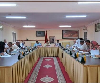المجلس الجماعي لتغجيجت يصادق بالإجماع على مشروع ميزانية 2027 واتفاقية لمواجهة حرائق الواحات.