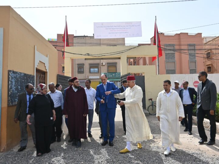 عامل إنزكان أيت ملول والجنرال طارق الحارتي يشرفان على إطلاق قافلة طبية جهوية متعددة التخصصات.