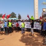 فلاحو بولعوان يصعّدون احتجاجهم.. أكثر من 200 هكتار من البطاطس مهددة بسبب انقطاع مياه السقي