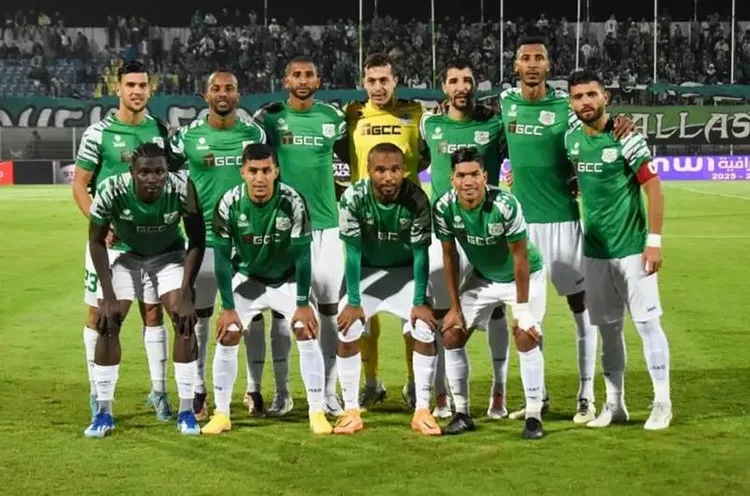 عبد اللطيف مقتريض يوضح عدة أمور خلال الجمع العام السنوي لفريق الدفاع الحسني الجديدي
