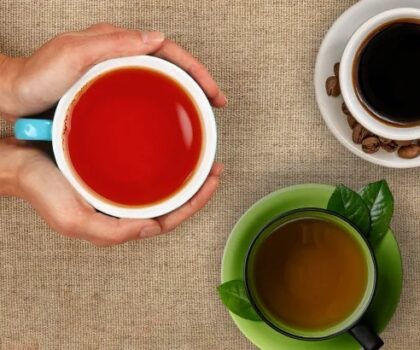 دراسات طبية تكشف تأثير أنواع الشاي على صحة القلب وتحذر من المشروبات شديدة السخونة